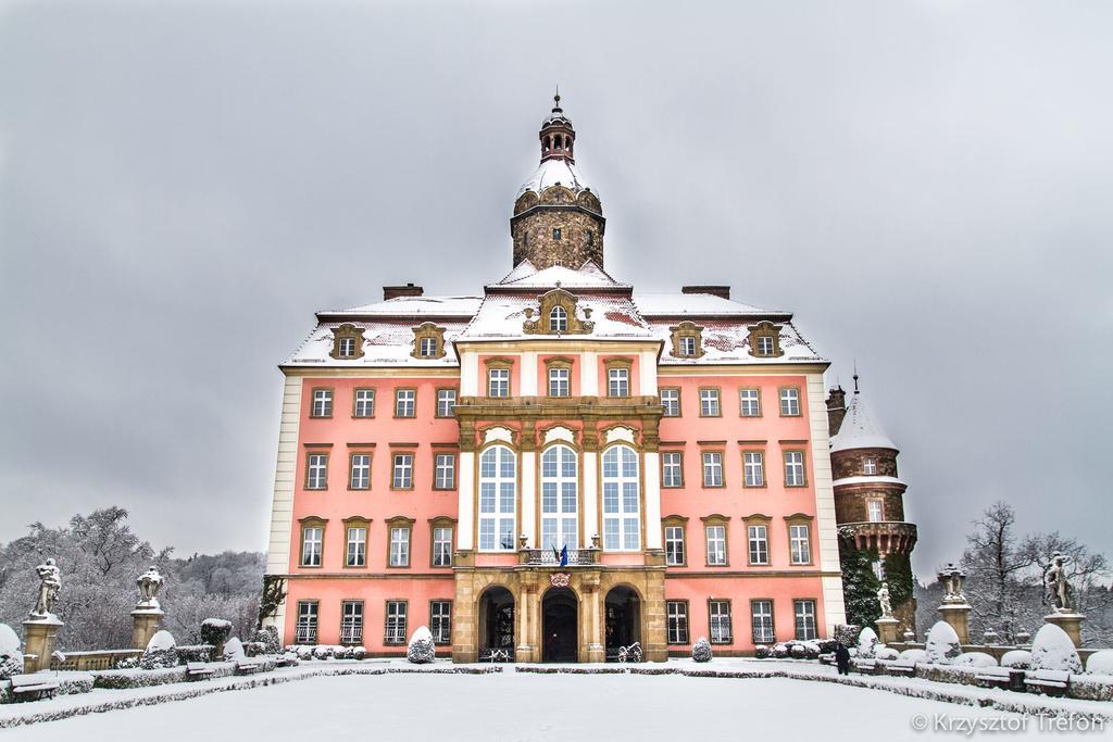Guest House Wanda Wałbrzych Esterno foto